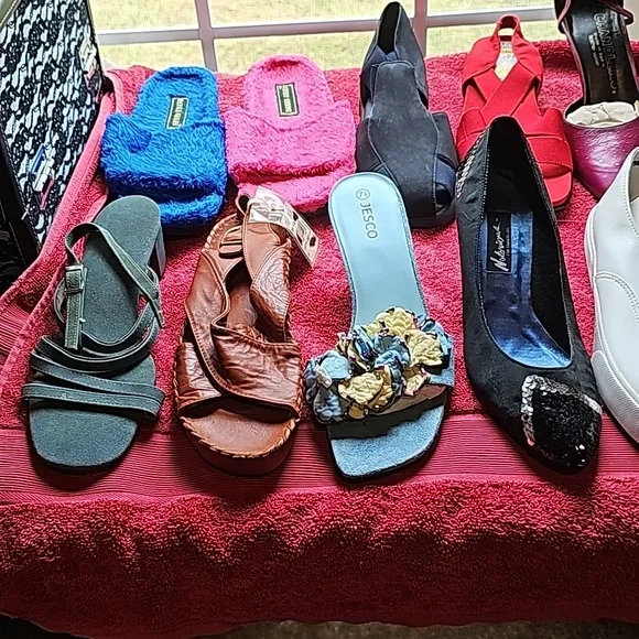 Women shoe sale - Picture 3 of 6